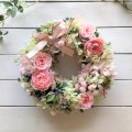 オールドローズとピンクの小花のプリザーブドフラワーリース