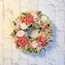 画像: プリザーブドフラワーリースを出品しました