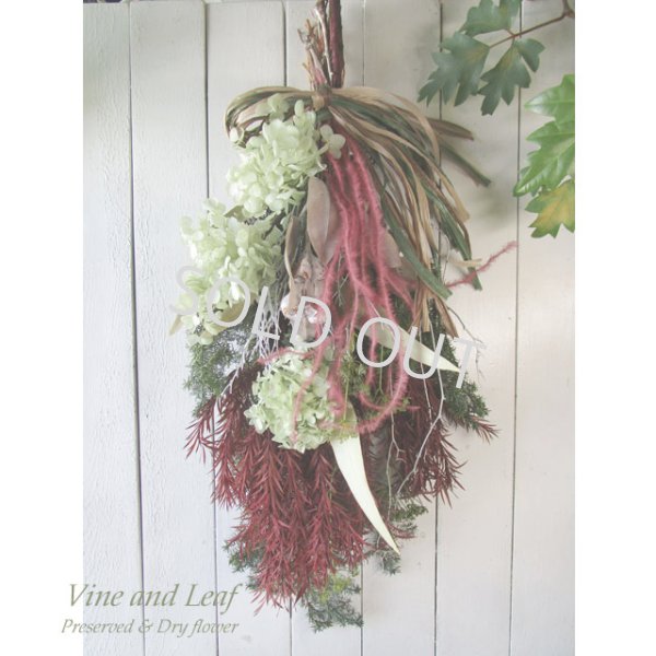 画像1: ティーツリーとアジサイのプリザーブドスワッグ〜Happy Christmas 2024〜