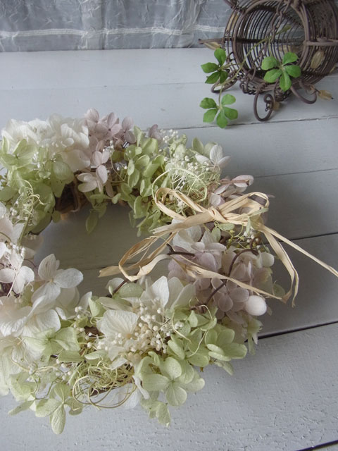 画像: プリザーブドアジサイのナチュラルリース〔アンティーク〕〜ずっと咲き続けるプリザーブドフラワーリース