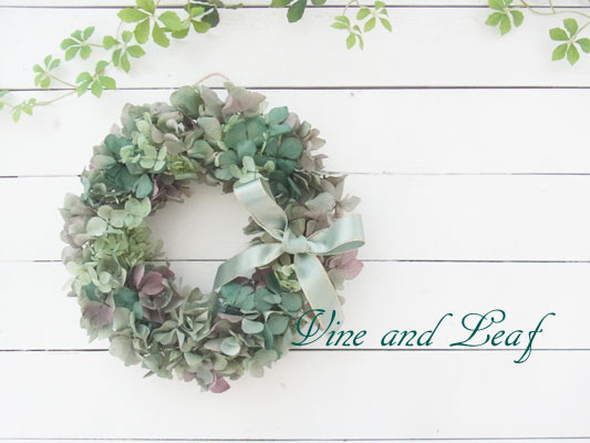 画像: プリザーブドアジサイのグリーンリース〔ブルーグリーン〕〜長く飾れるプリザーブドフラワーリース