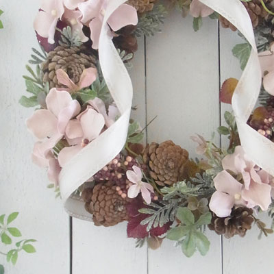 画像: ハイドランジアとパインコーンのアートフラワーリース〜Vine and LeafのChristmas〜