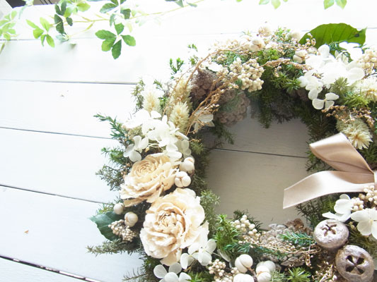 画像: シダローズとナンキンハゼのクリスマスリース〜Vine and Leaf の Christmas〜