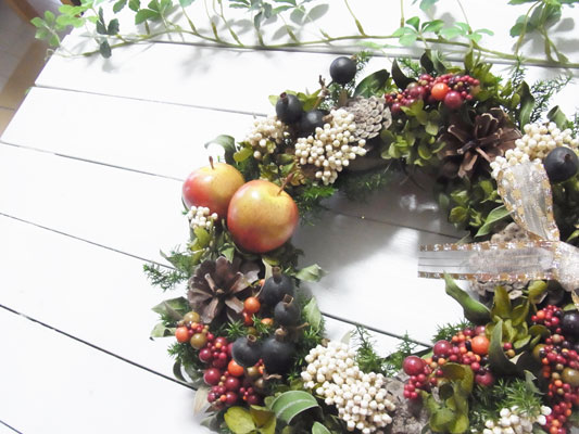 画像: 赤いりんごとベリーのクリスマスリース〜Vine and Leaf の Christmas〜