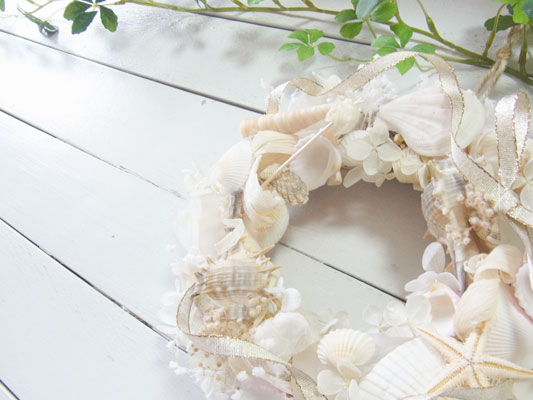 画像: シェルのホワイトクリスマスリース〜Vine and Leaf の Christmas〜