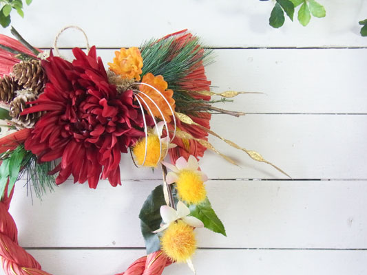 画像: *お正月飾り*しめなわリース(赤い菊)〜Vine and Leaf のお正月〜