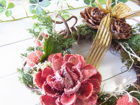 画像: パインフラワーとシダーローズのリース〜☆Happy Christmas 2017☆〜