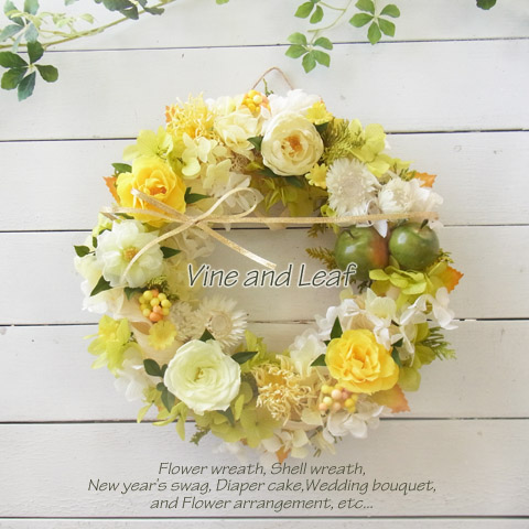 画像: プリザーブドローズと青りんごのリース〜ギフトに喜ばれるプリザーブドフラワー