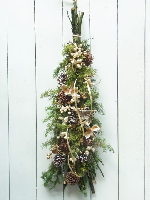 画像: 雪をかぶった木の実のスワッグ〜Happy Christmas 2020〜