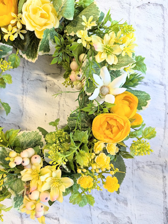 画像: ラナンキュラスとフランネルフラワーのアーティフィシャルフラワーリース
