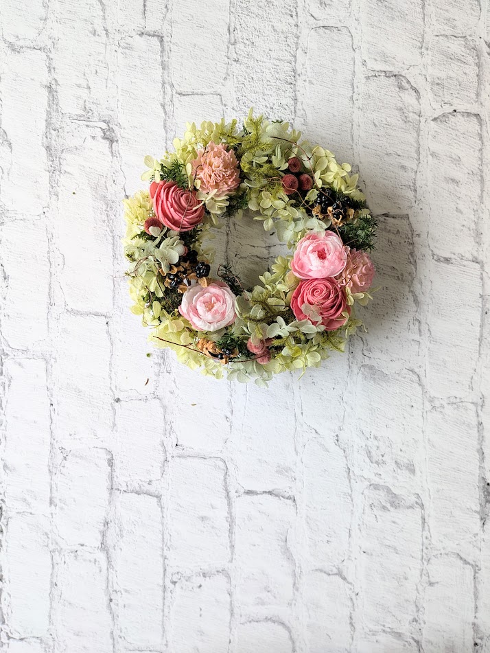 画像: 【ギフトに】ふんわりピンクの薔薇とアジサイのガーデンリース（プリザーブドフラワー）