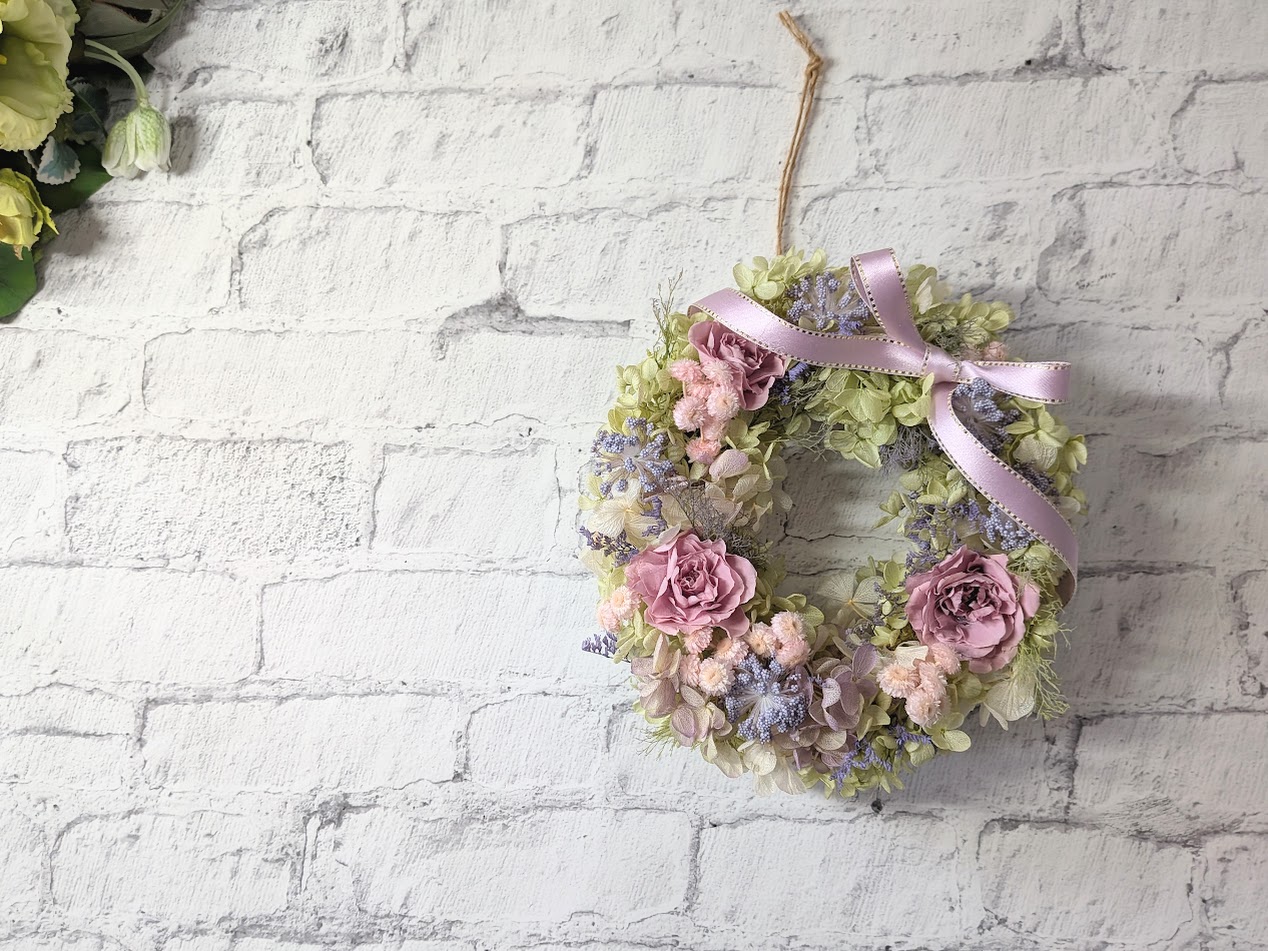画像: シャビーシックな紫陽花とオールドローズのガーデンリース（プリザーブドフラワー）