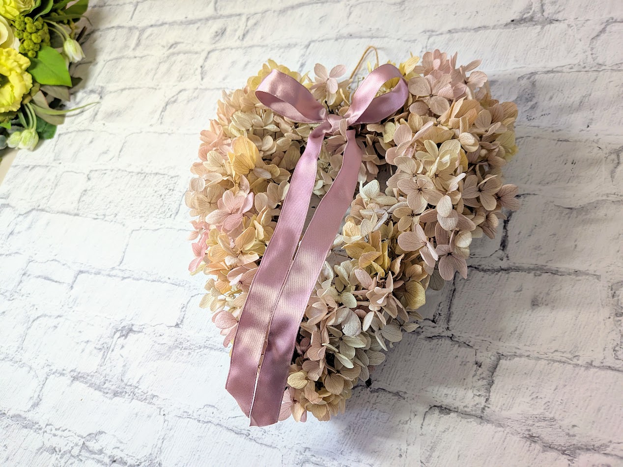 画像: ふんわり紫陽花が魅力の大人可愛いナチュラルリース（プリザーブドフラワー）